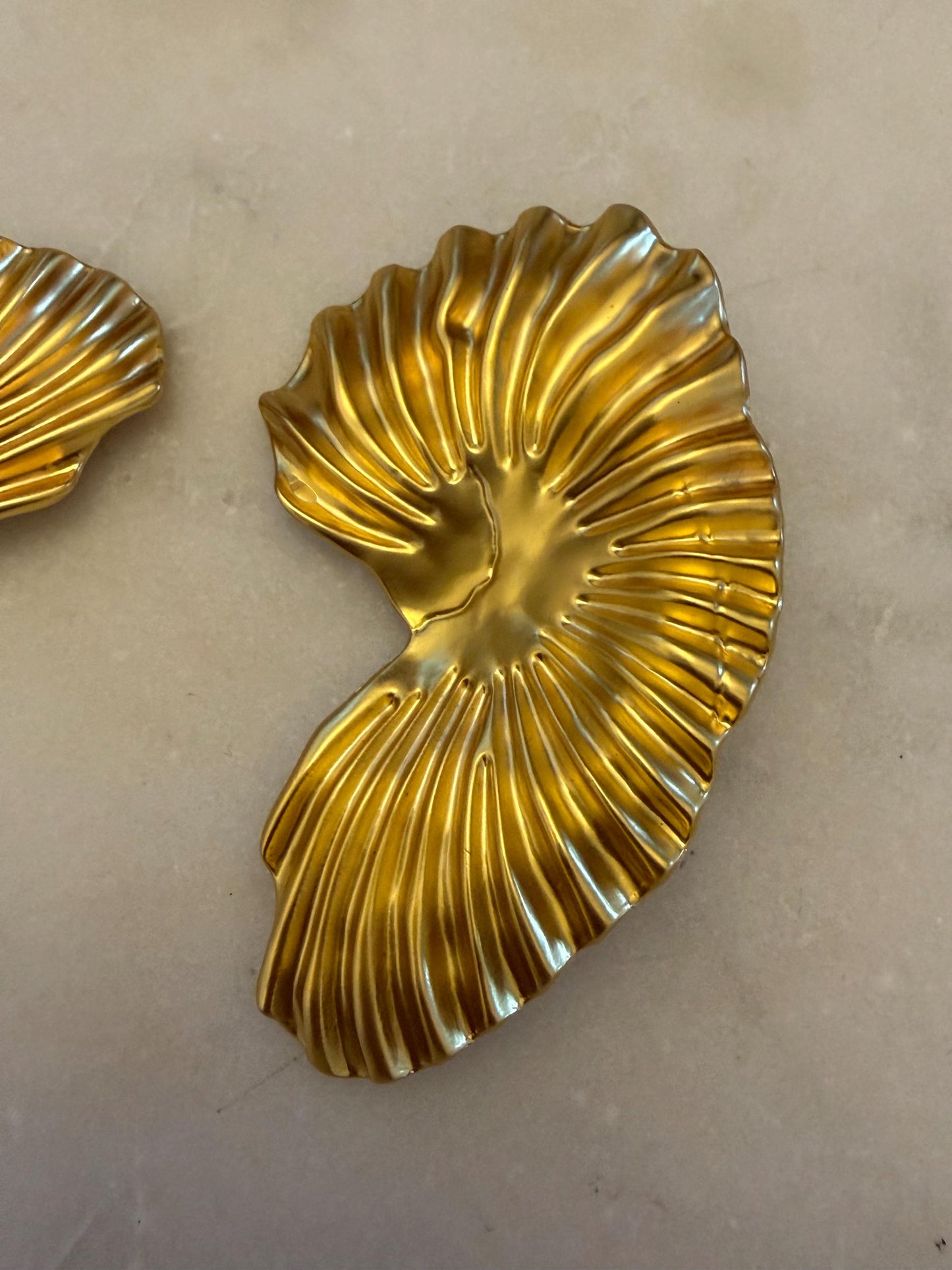 Brooch, Pin on Gold, 7.5cm x 4.5cm