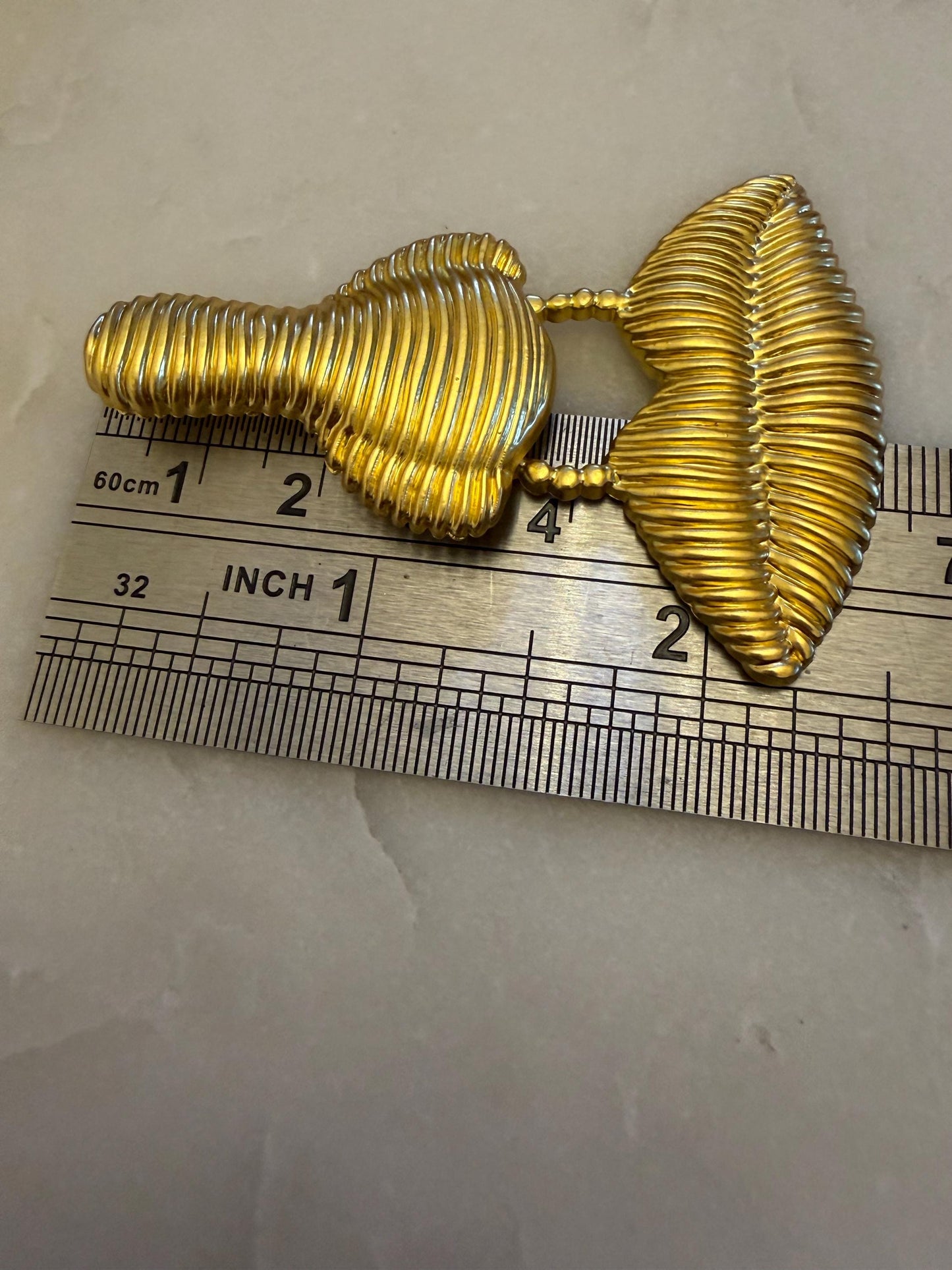 Brooch, Pin on Gold, 6.5cm x 4.5cm