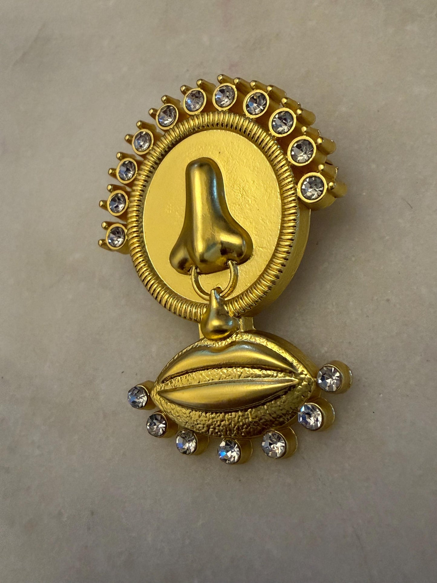 Brooch, Pin on Gold, 4.2cm x 3cm