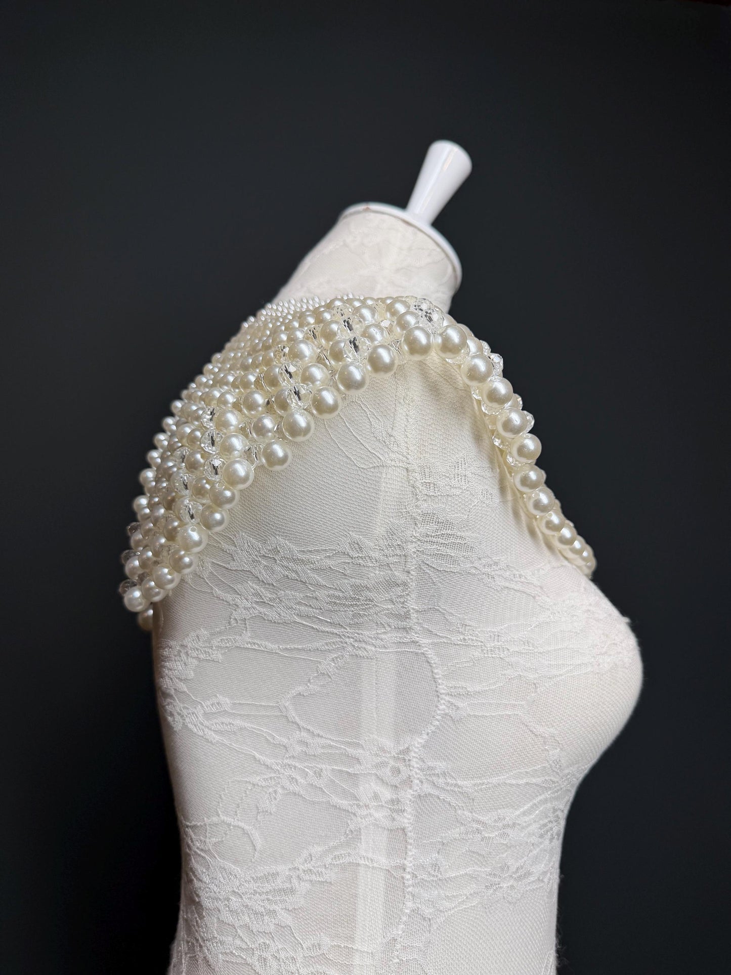 Vintage Style Pearl Shoulder Necklace, Elegant Statement Jewelry