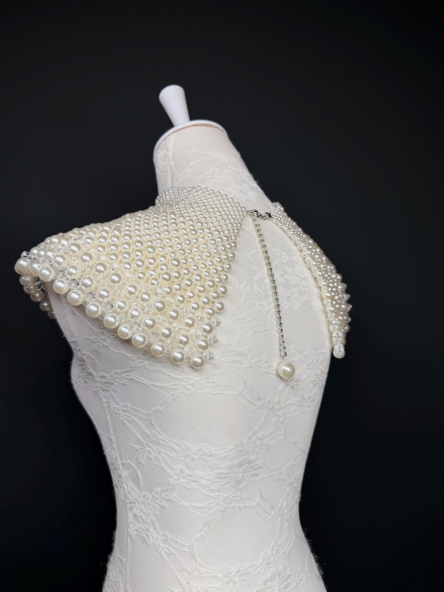 Vintage Style Pearl Shoulder Necklace, Elegant Statement Jewelry