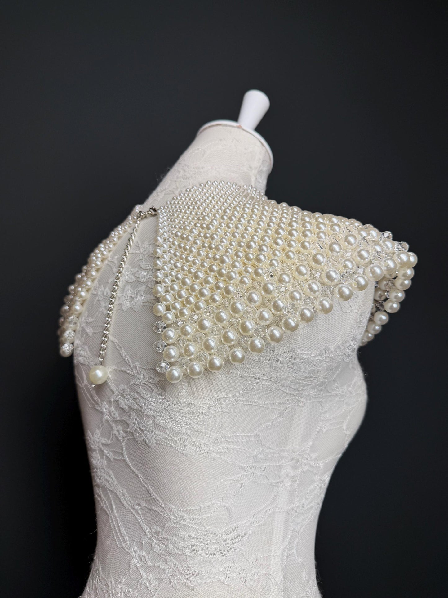 Vintage Style Pearl Shoulder Necklace, Elegant Statement Jewelry