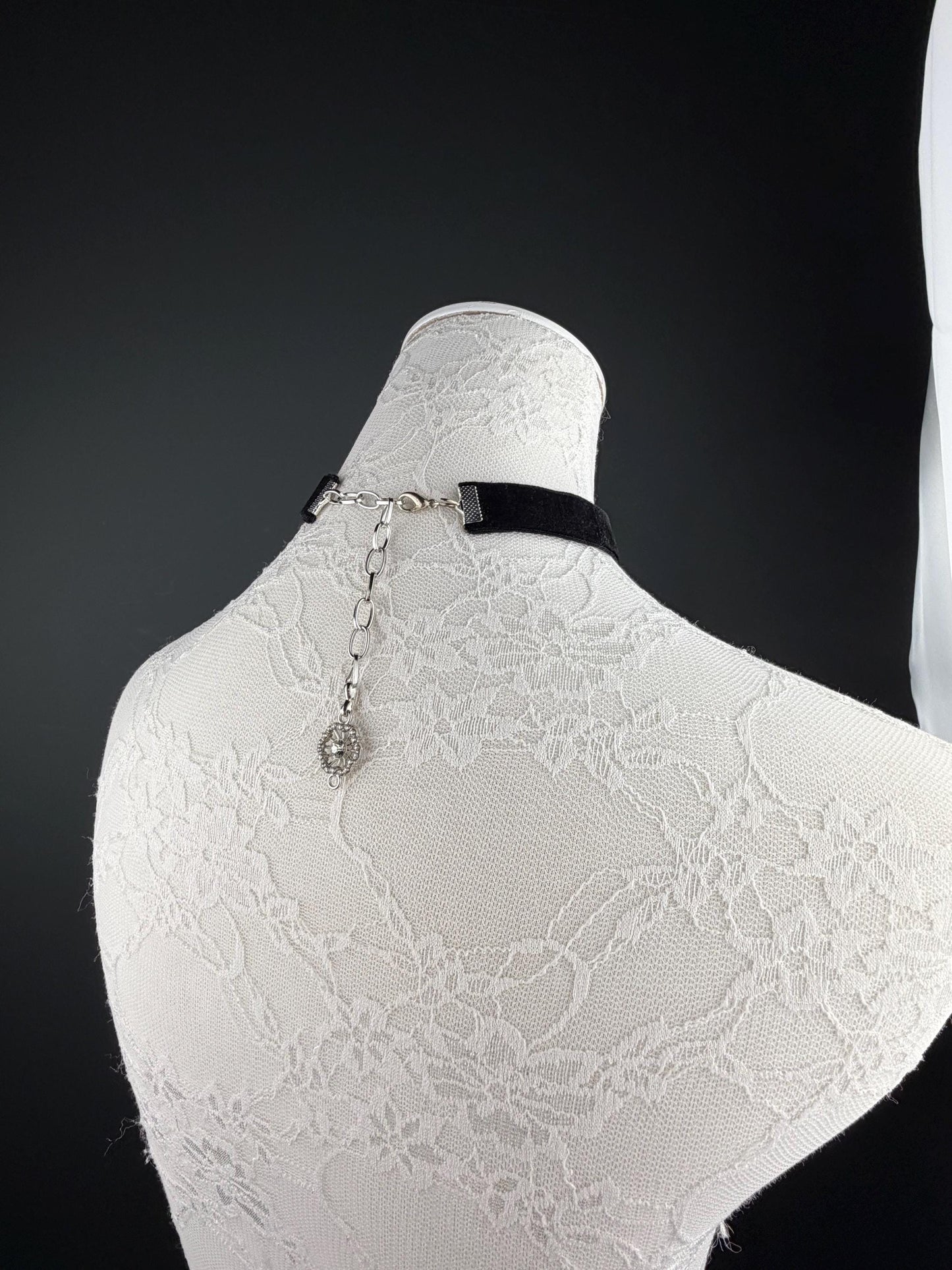 Jewel Choker: Handmade Elegant Necklace, Diamante, Jewels, Silver, Black