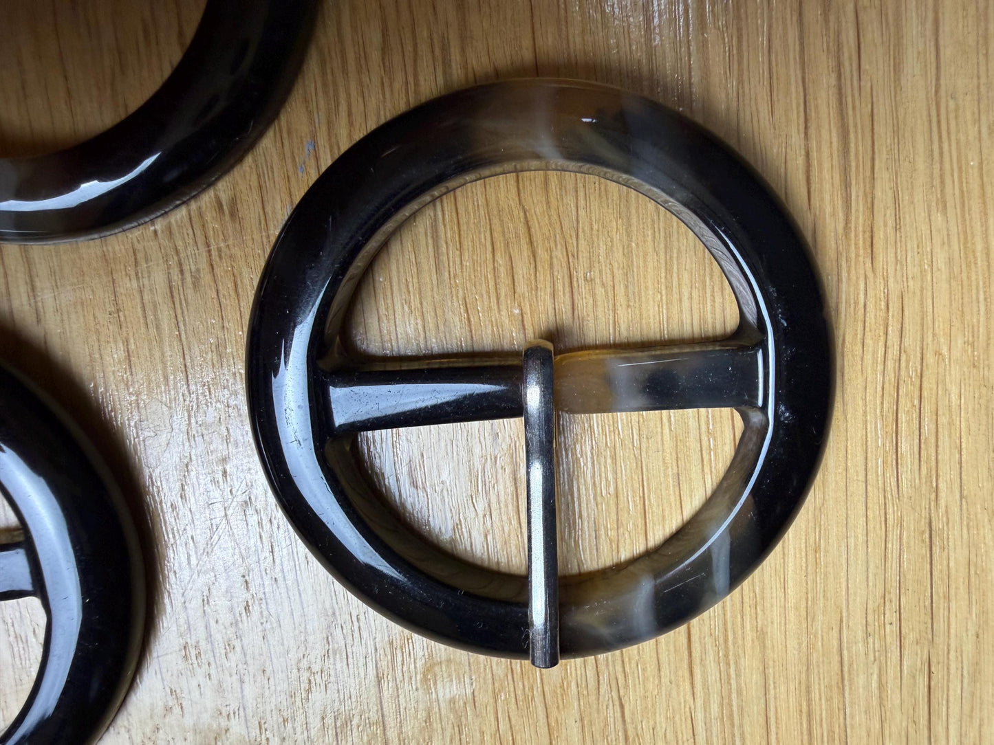 Buckle, Mock Horn Marble effect Buckle, 5.7cm / 4cm inner