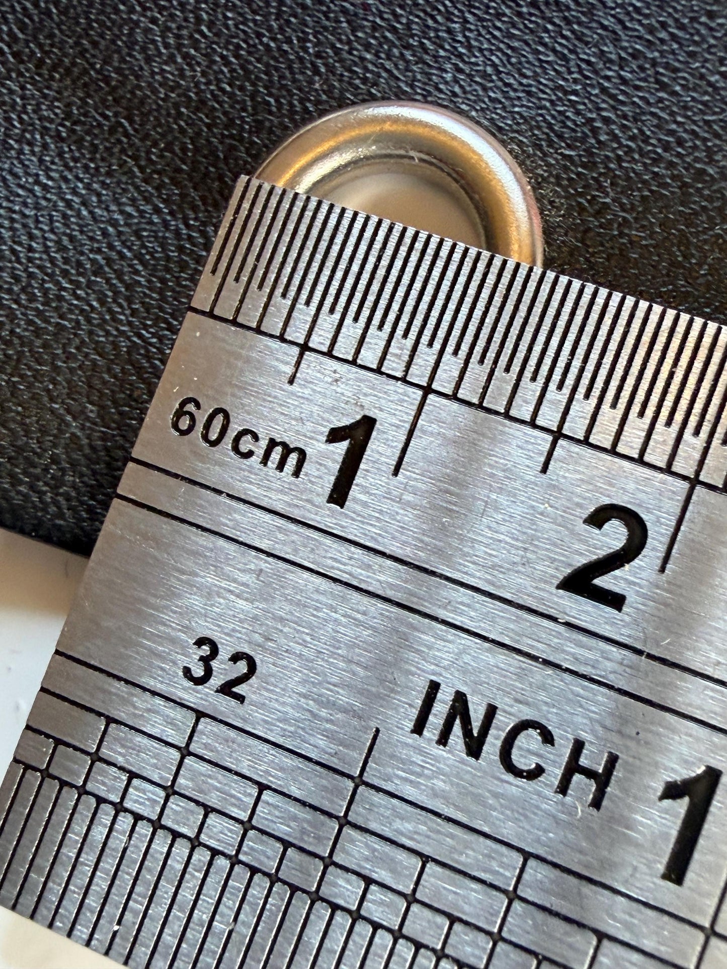 3cm Wide Faux Leather Eyelet tape, 1.2cm Eyelets, Sewing, Crafts, Bags, Clothing