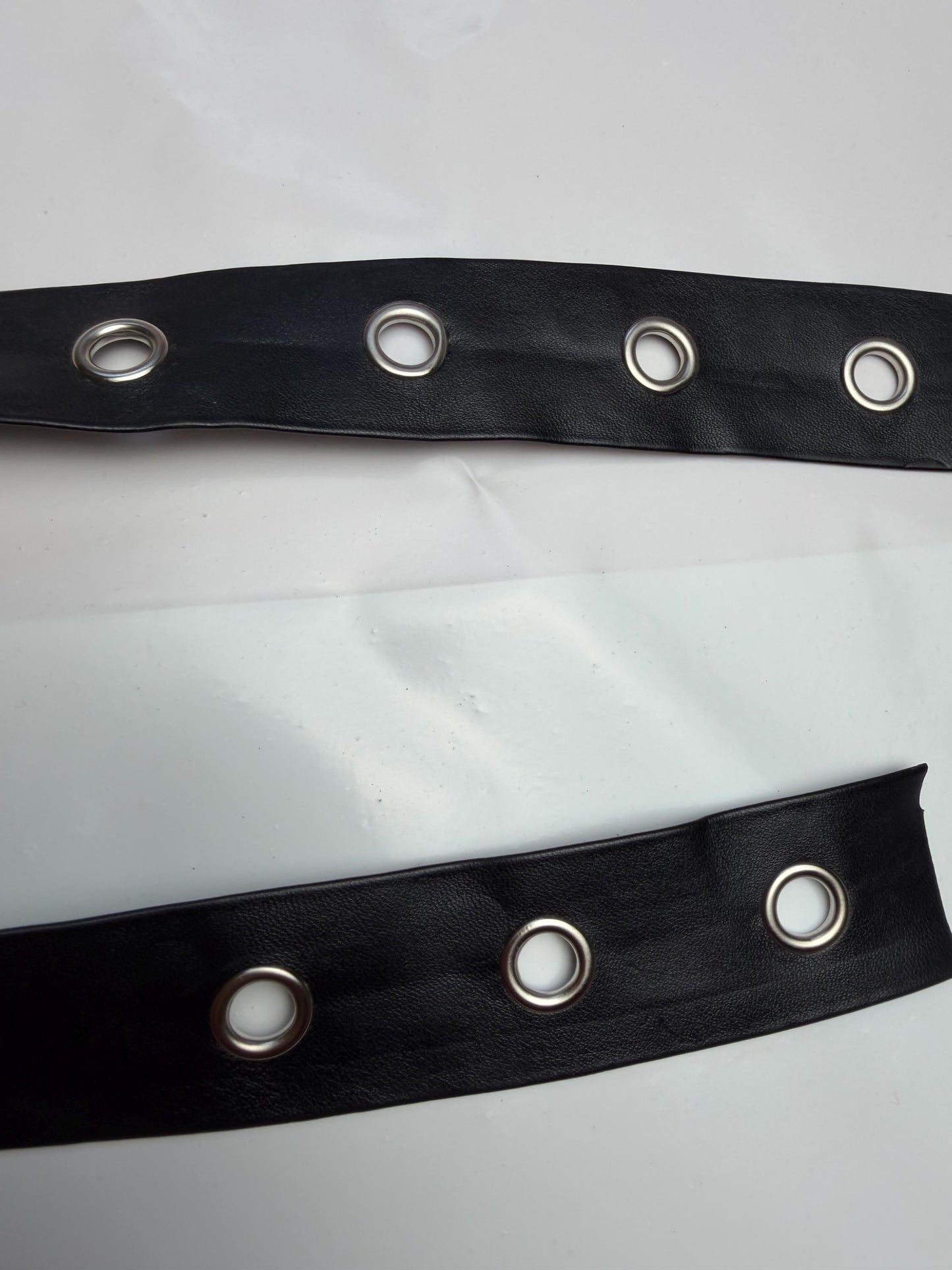 3cm Wide Faux Leather Eyelet tape, 1.2cm Eyelets, Sewing, Crafts, Bags, Clothing