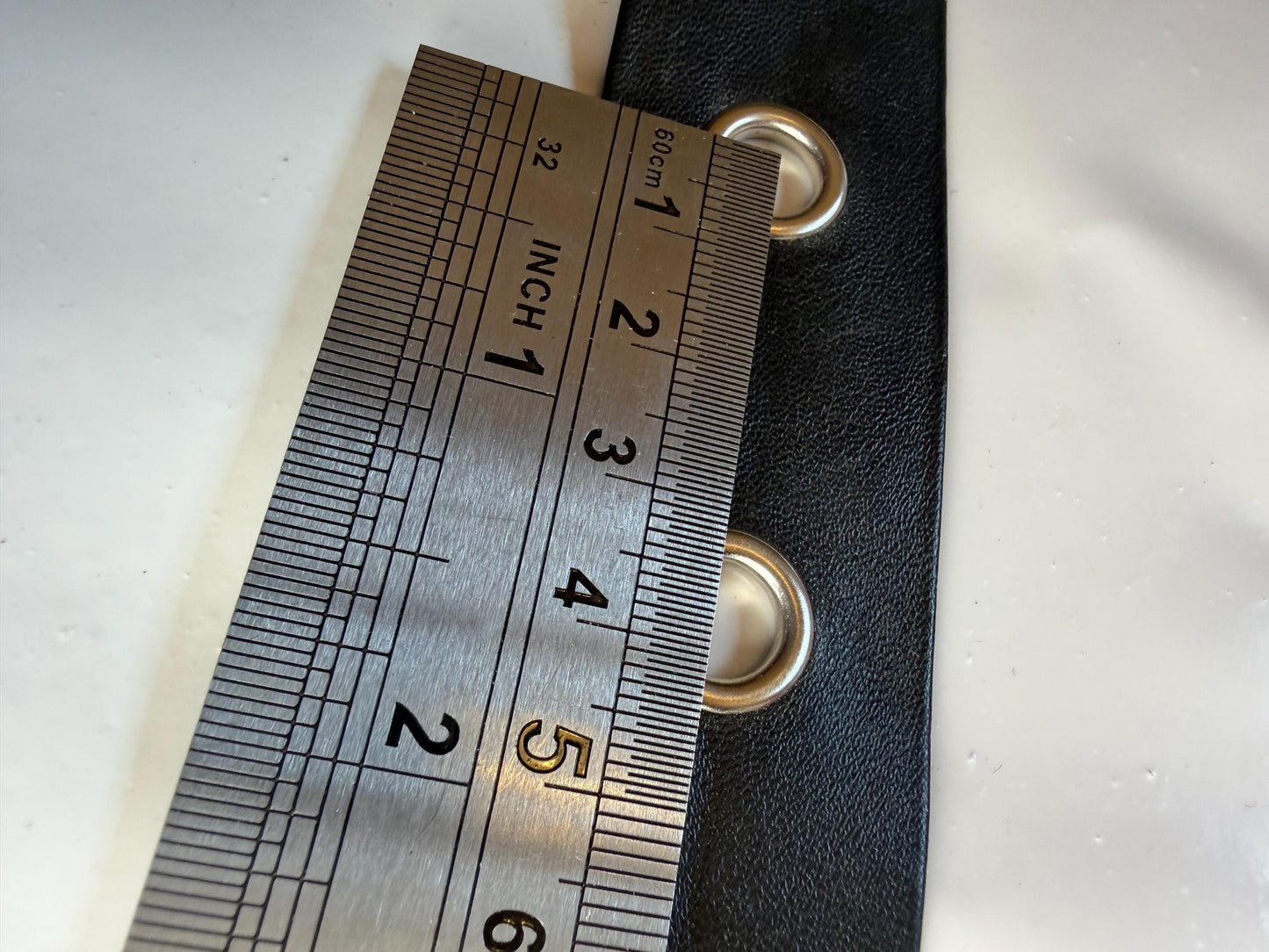 3cm Wide Faux Leather Eyelet tape, 1.2cm Eyelets, Sewing, Crafts, Bags, Clothing