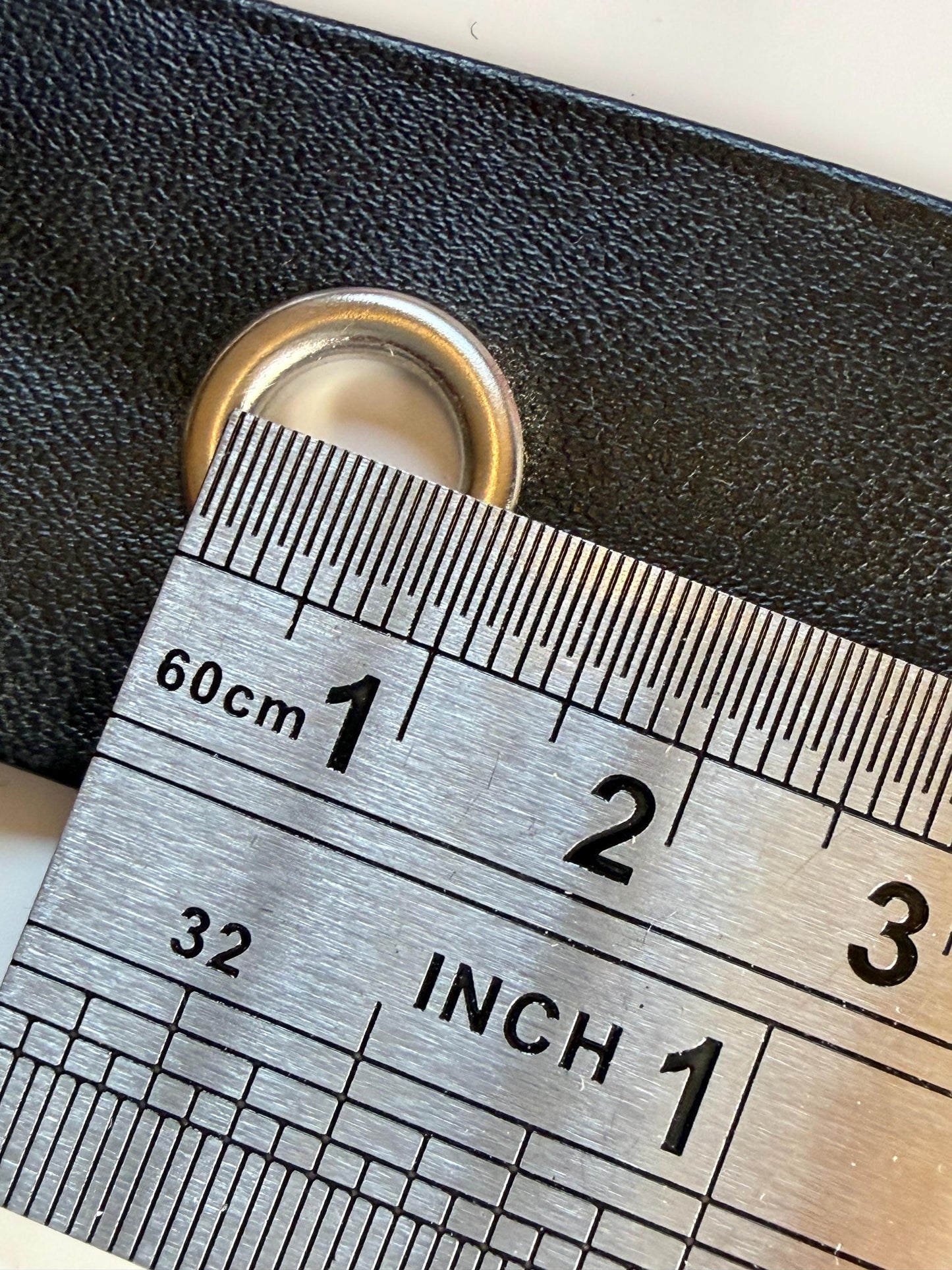 3cm Wide Faux Leather Eyelet tape, 1.2cm Eyelets, Sewing, Crafts, Bags, Clothing