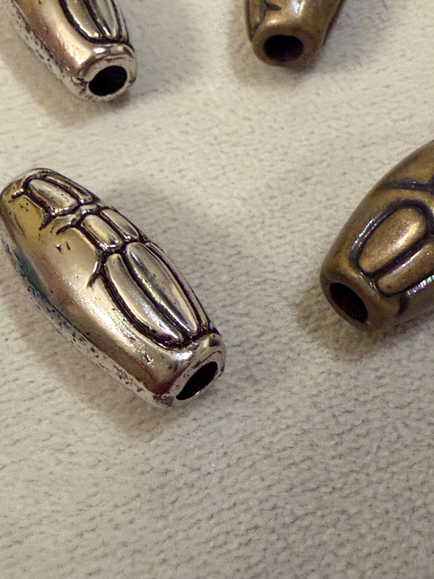 4x Beads, Antique Brass, Gunmetal, Silver, Patterened Bead, Cord End, Tube Bead, Crafts, Clothing