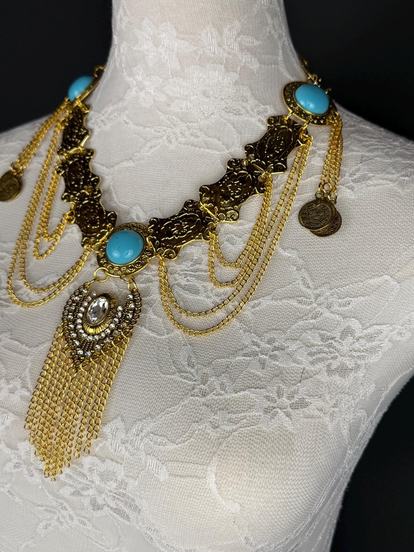 Necklace, Vintage Style, Antique Gold, Blue stone necklace