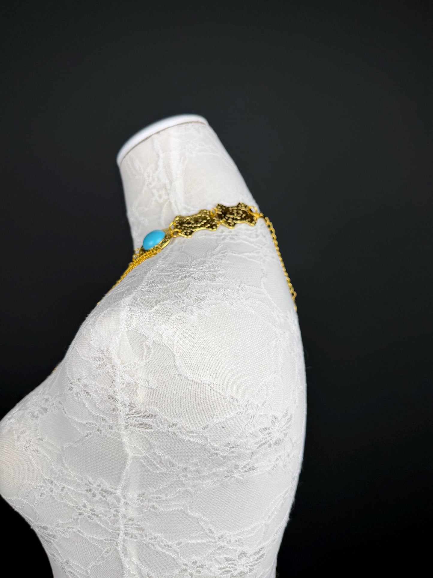 Necklace, Vintage Style, Antique Gold, Blue stone necklace