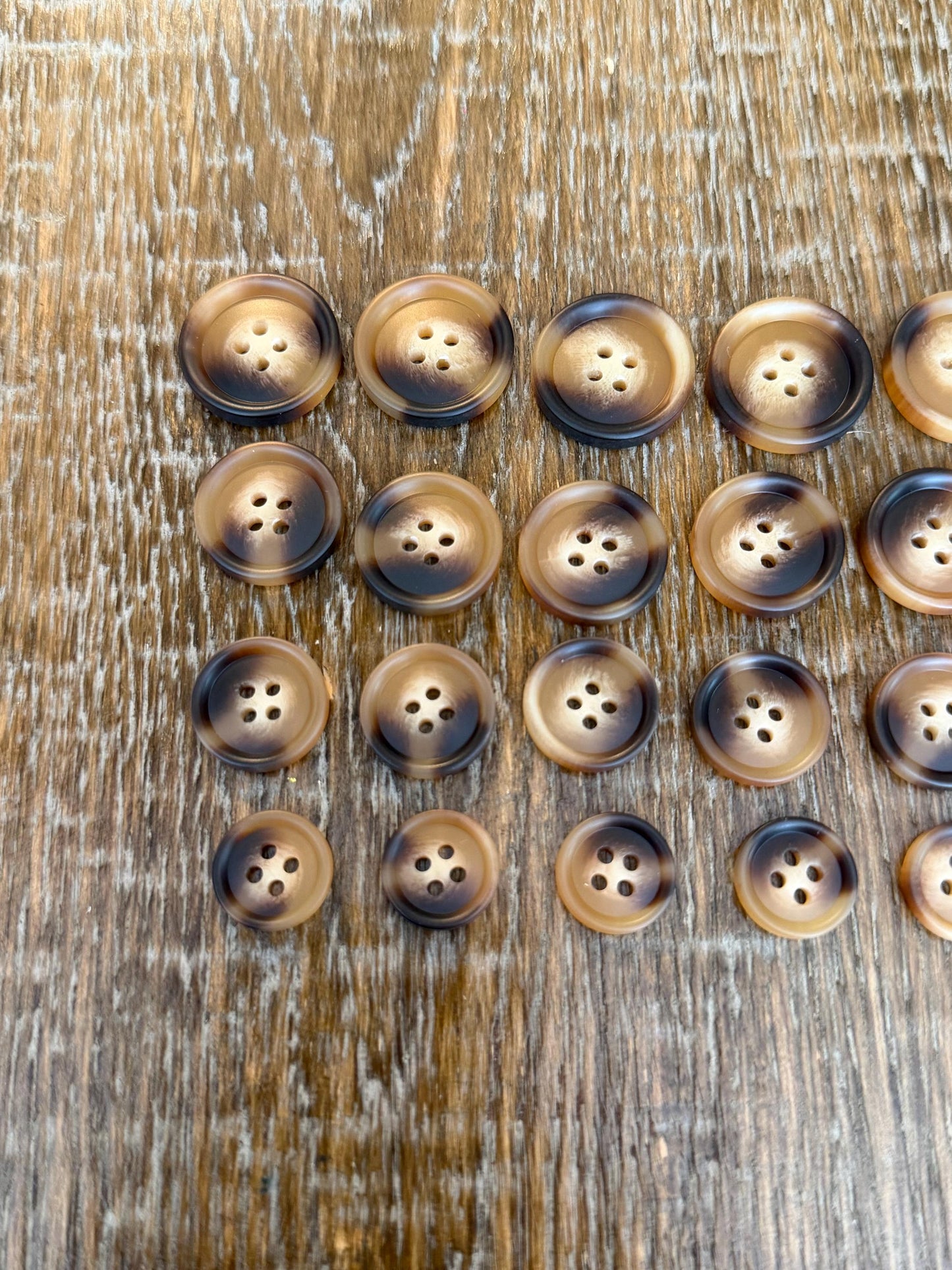 6 pcs Buttons, Polyester Mock Horn Design Buttons, 4 Sizes