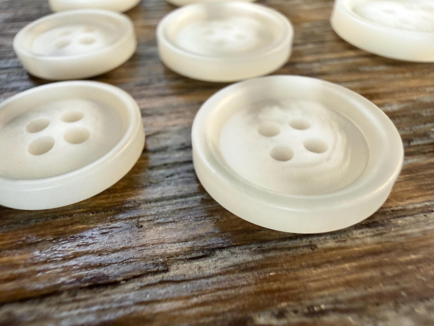 6 pcs Buttons, Cream Polyester Mock Horn Design Buttons, 4 Sizes