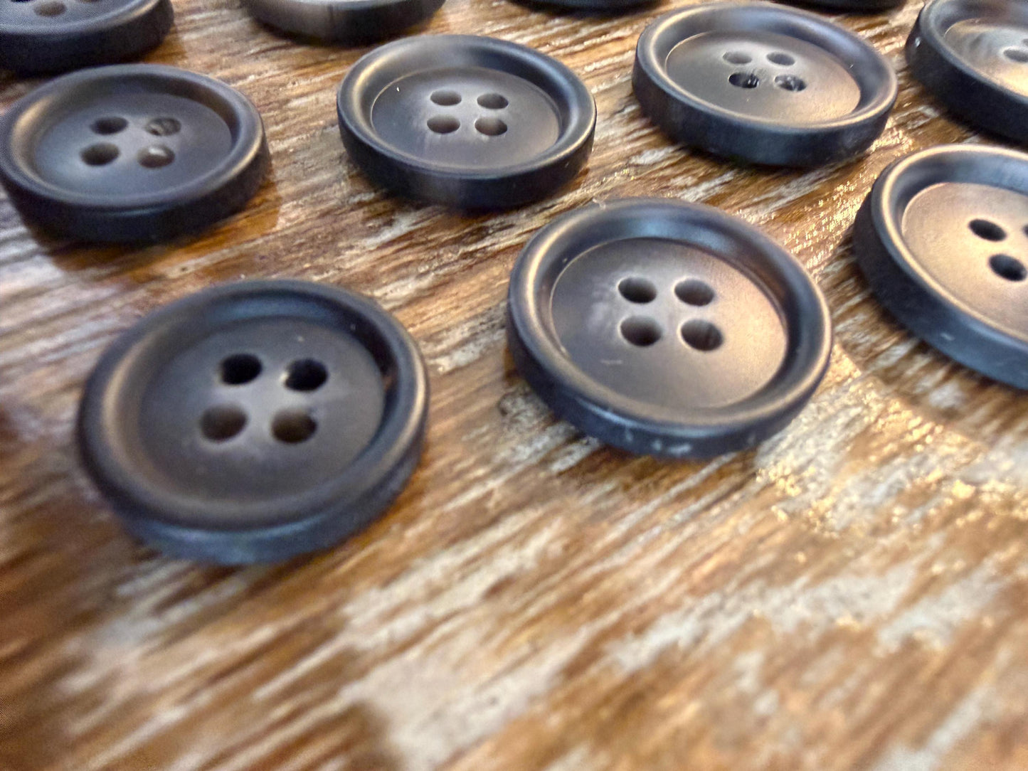 6 pcs Buttons, Black Mottle Design Buttons, 4 Sizes