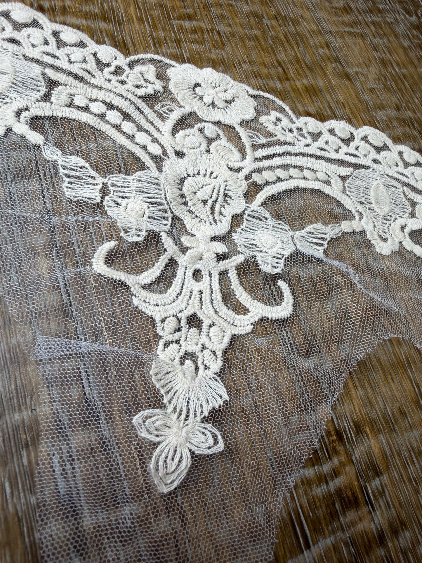 Lace Trim, 5.5”, 16.5cm Wide Lace, Coloumn Design Lace, High Quality, Dense, Dresses, Tops, Lace
