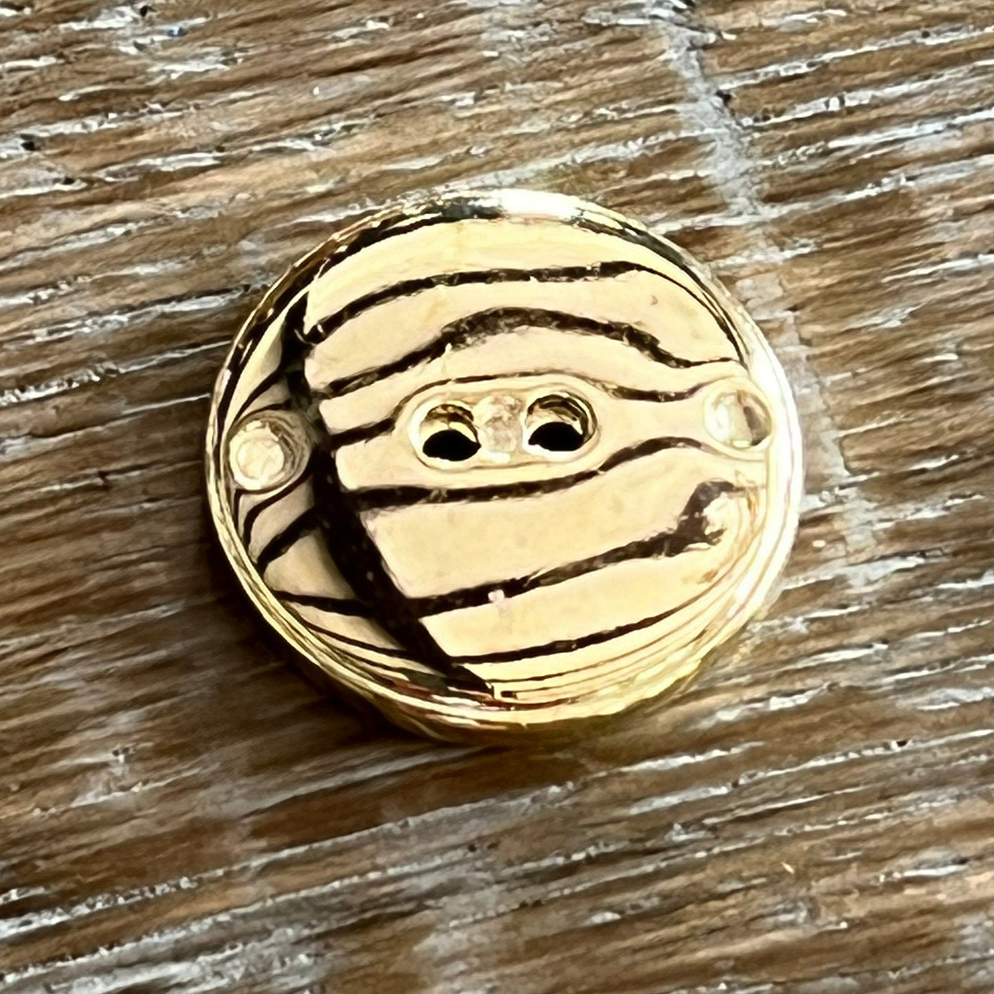 25mm Gold Button (40L)