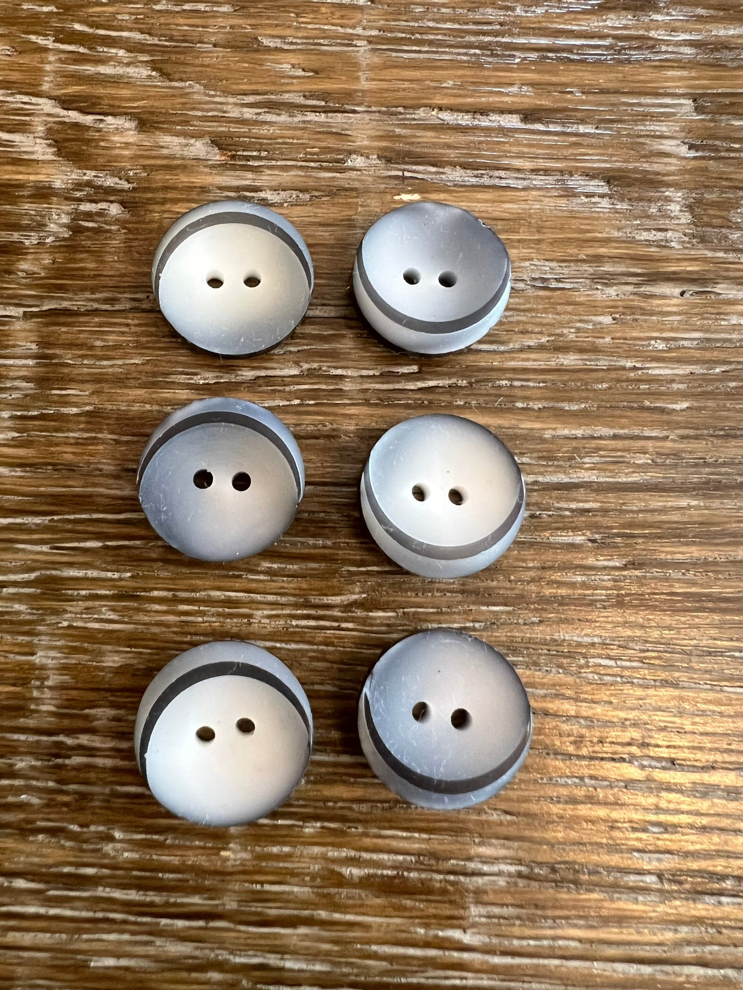 18mm Grey Dipped Button (28L)