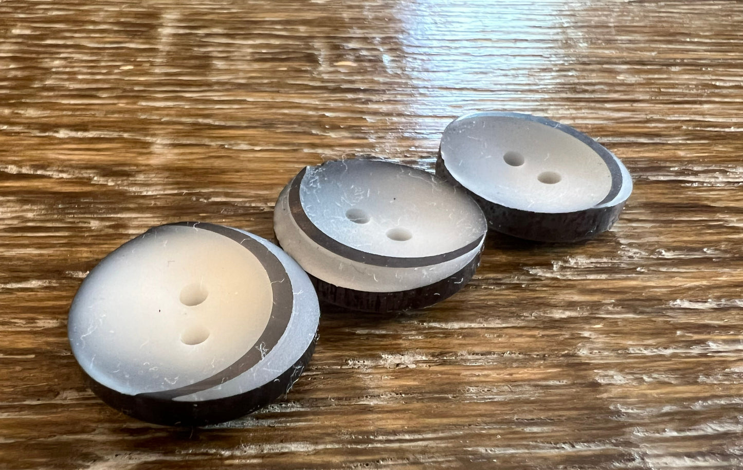 18mm Grey Dipped Button (28L)