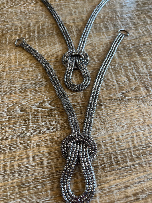 Gunmetal Chainmail Neck Trim