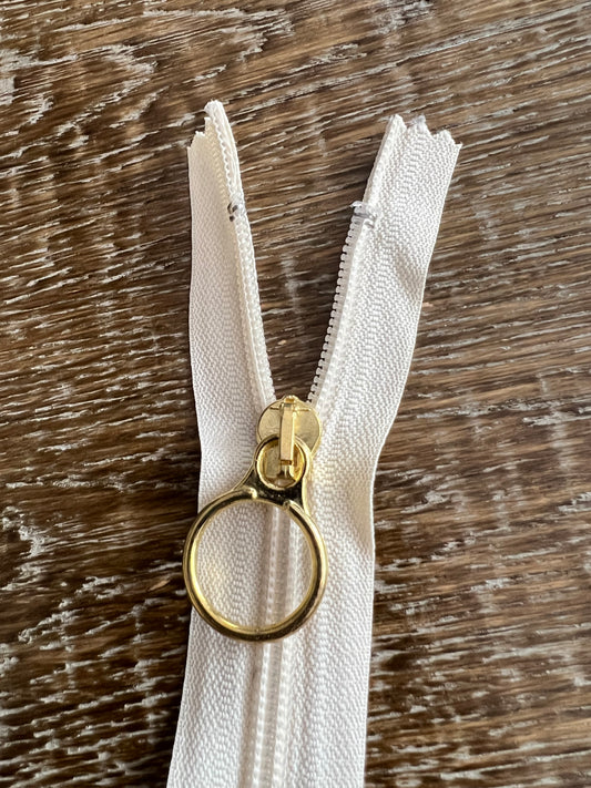 9 inch Closed End Nylon Gold Ring Pull Zipper