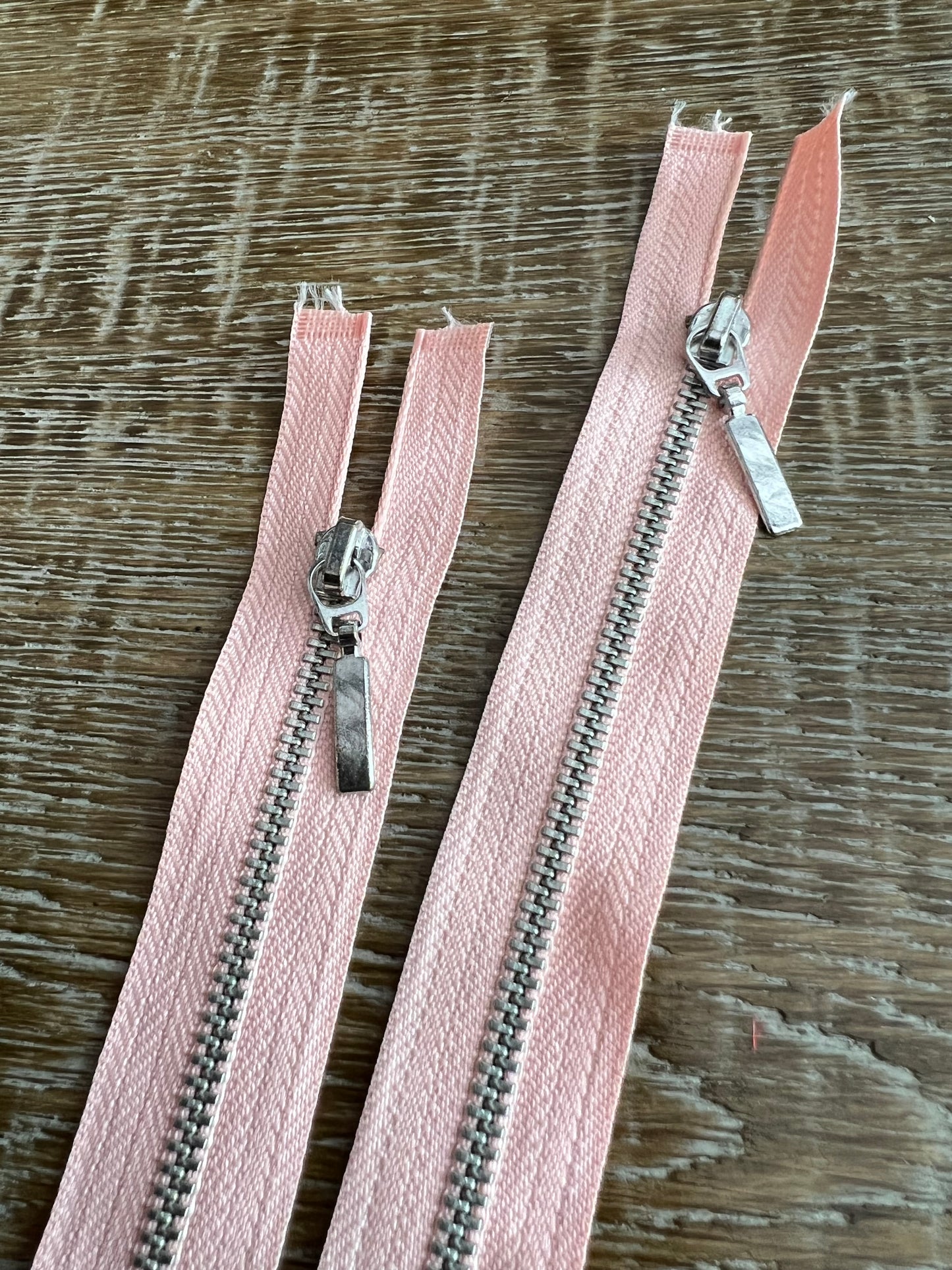 No.3 Open End Metal Zipper on Peach Tape