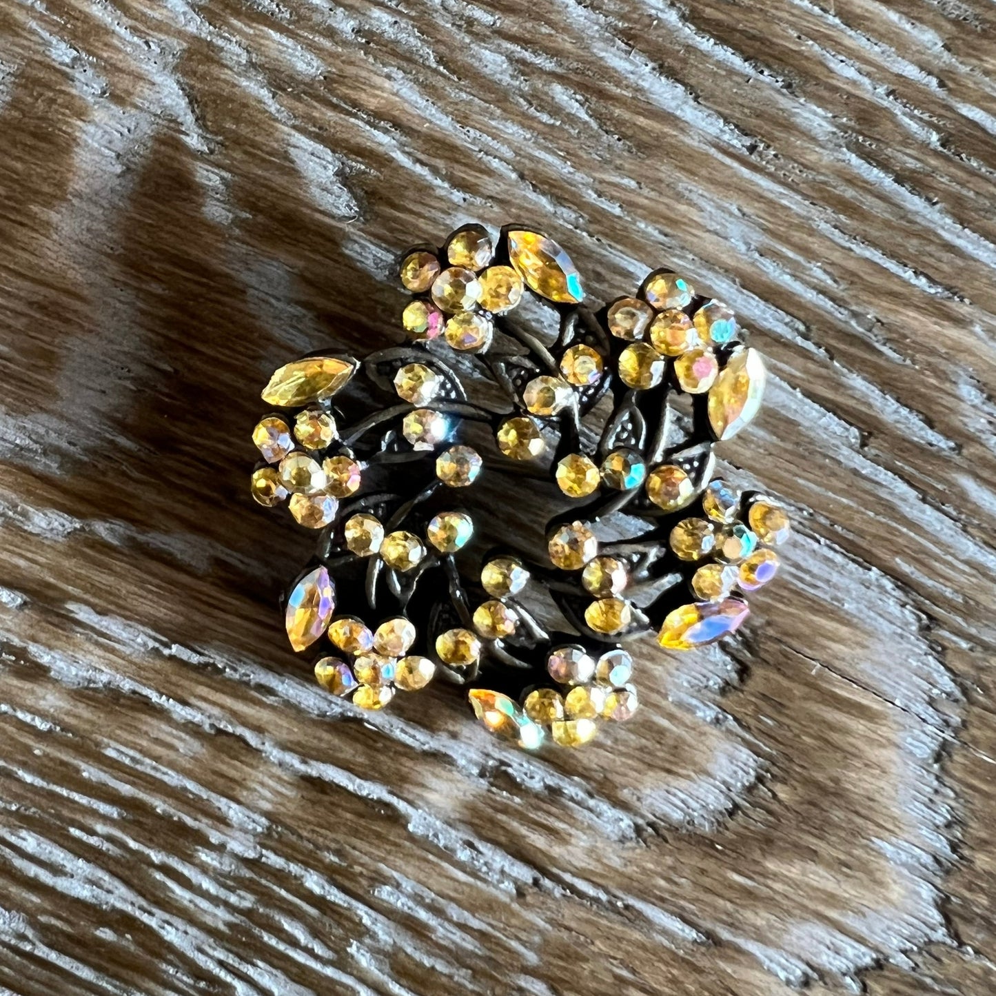 Antique Gold Flower Brooch