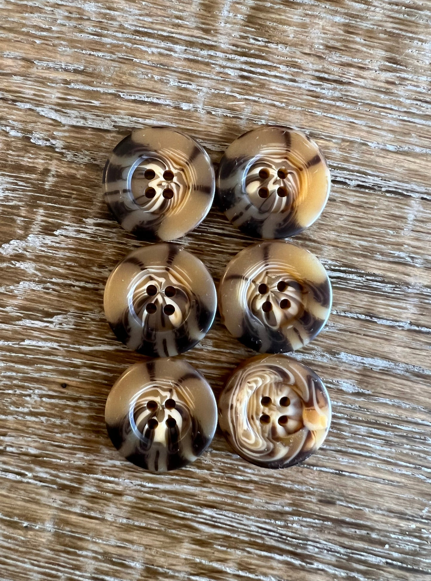 23mm Tortoiseshell 4 Hole Flat Button (36L)