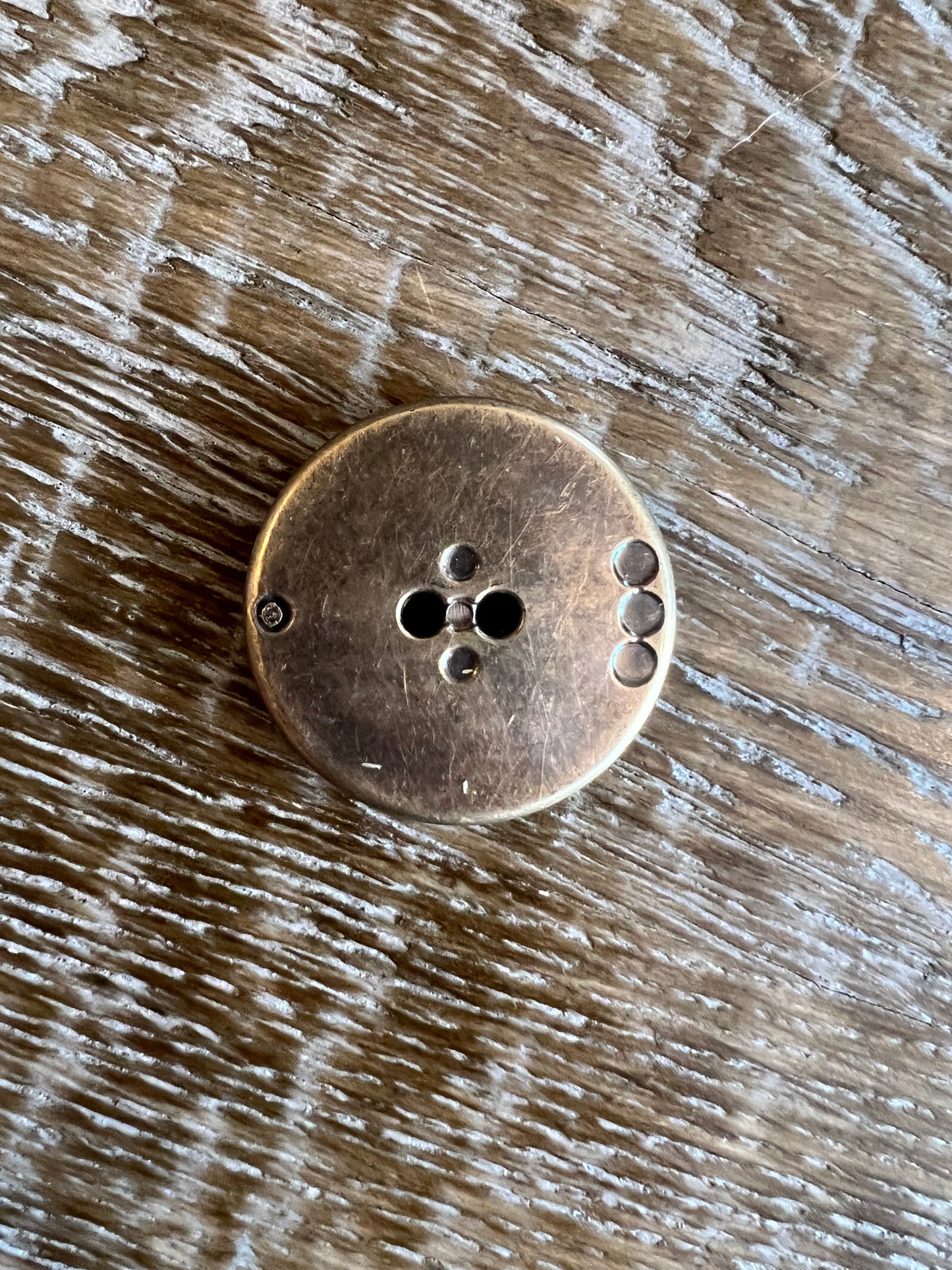 34mm Rustic Look Button (54L)