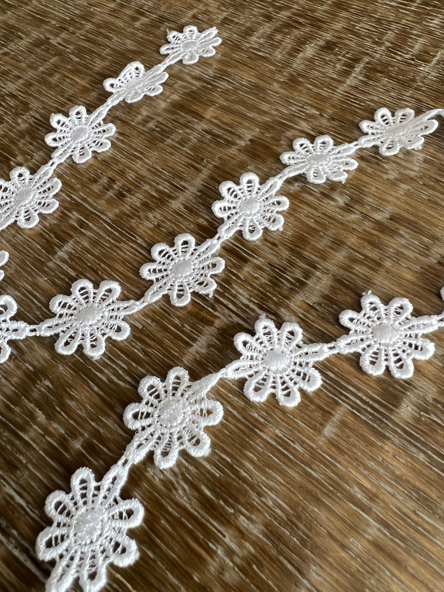 Daisy Flower Trim 22mm