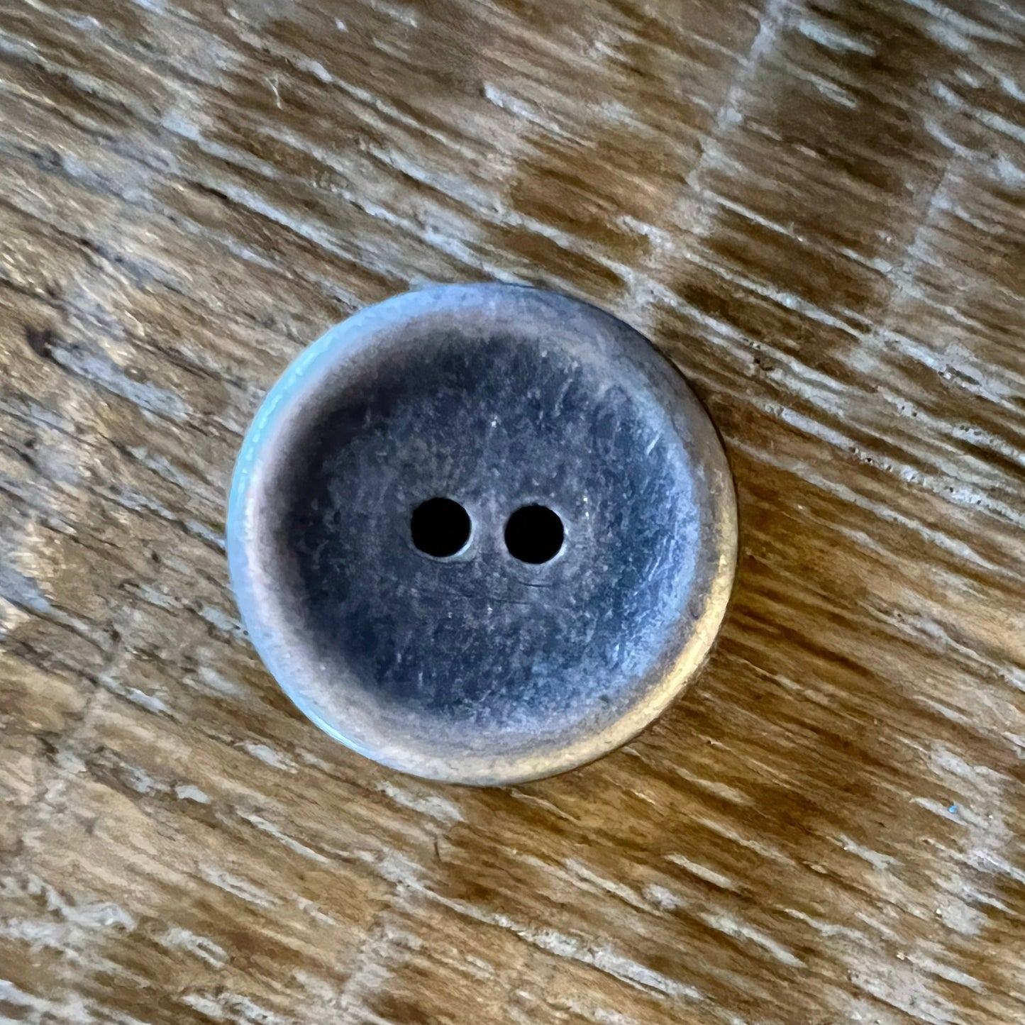 21.5mm Gunmetal Detailed Button (34L)