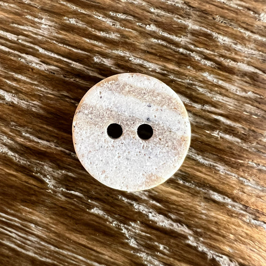 15mm Rustic Marble Effect Buttons 24L