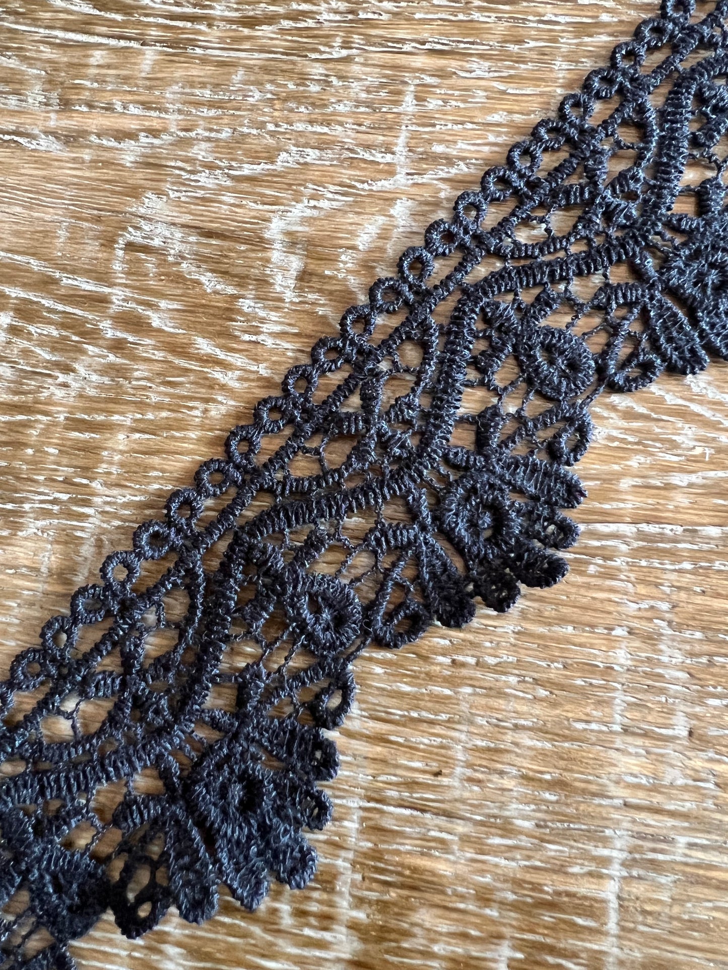 Crochet Effect Lace