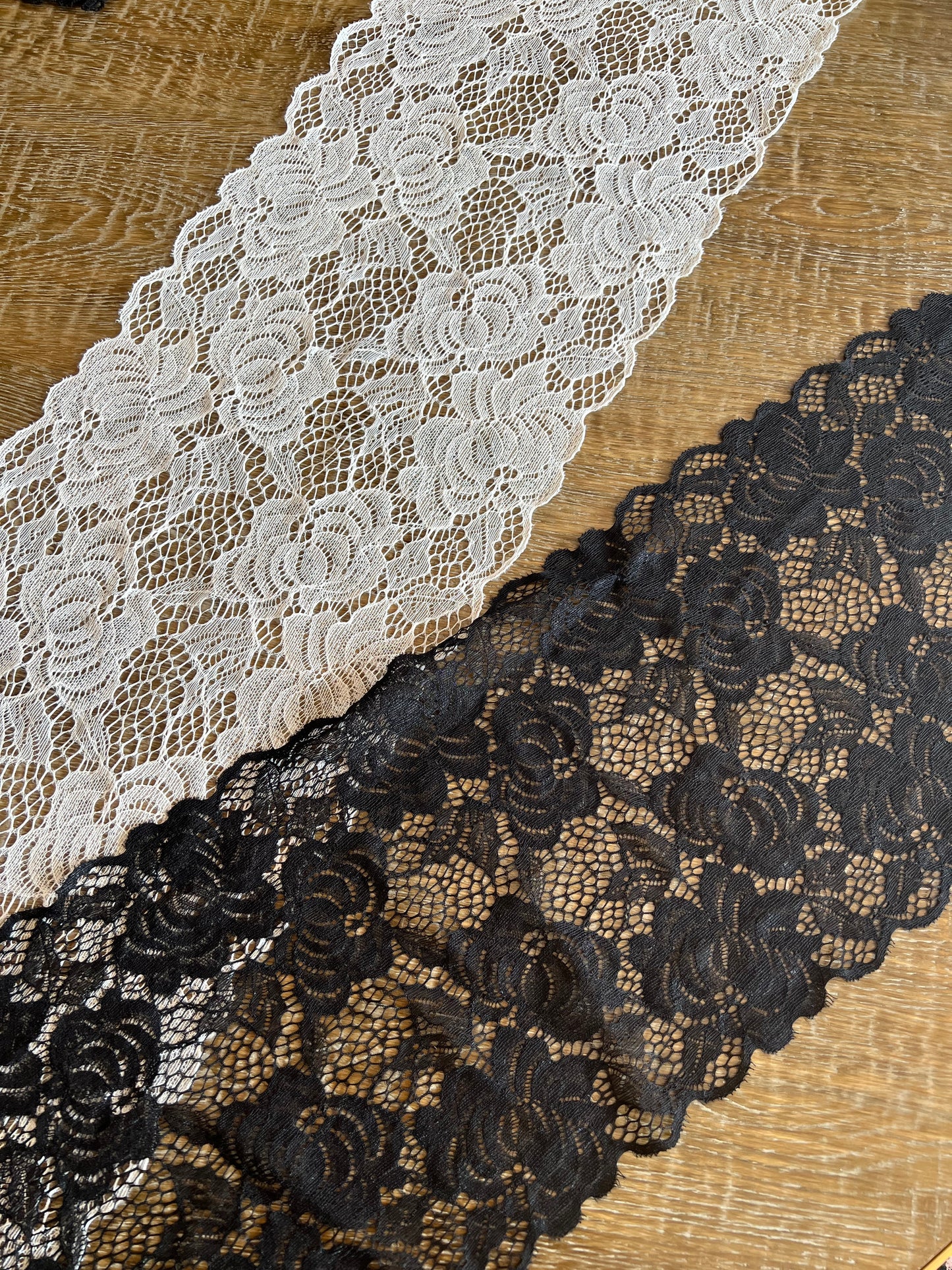 20cm Stretch Lace