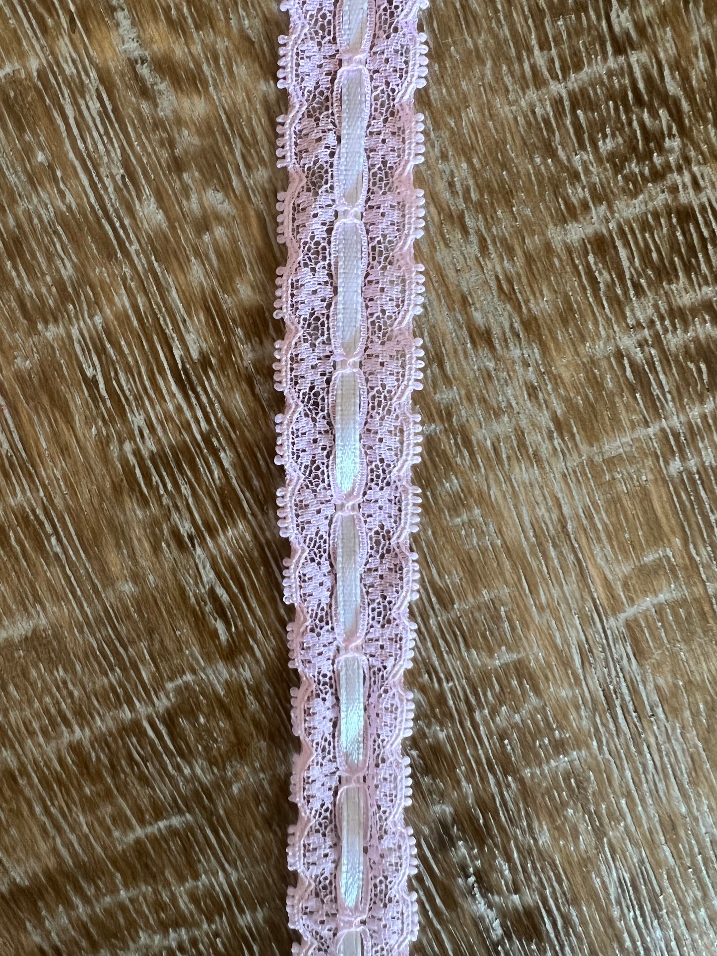 20mm Slotted Lace