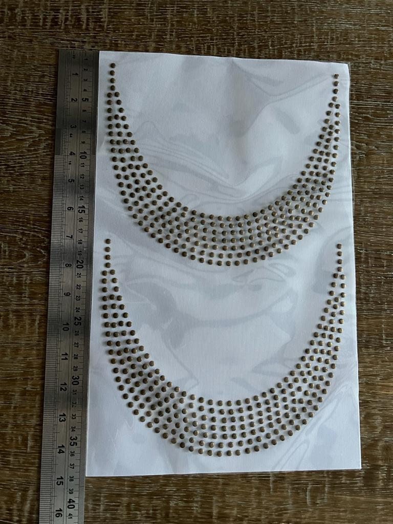 2pcs Rhinestud Transfer, Hot Fix Motif Iron On Patch Design Transfer, 19cm x 22cm, Antique Brass Stud Hot Fix Design