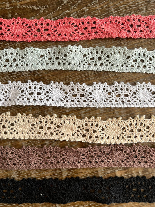 22mm Vintage Style Cotton Lace Trim 6 Colours