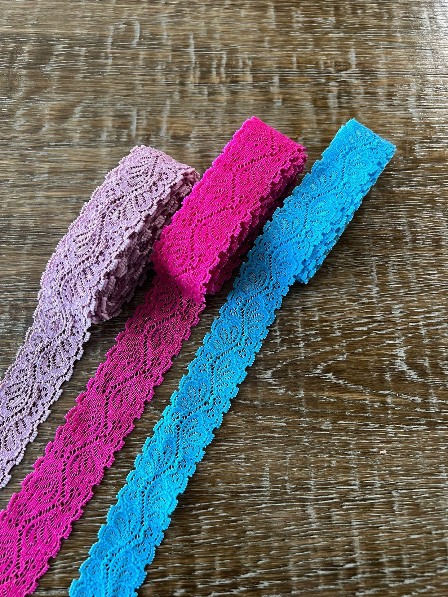 3cm Stretch Lace, 3 Colours