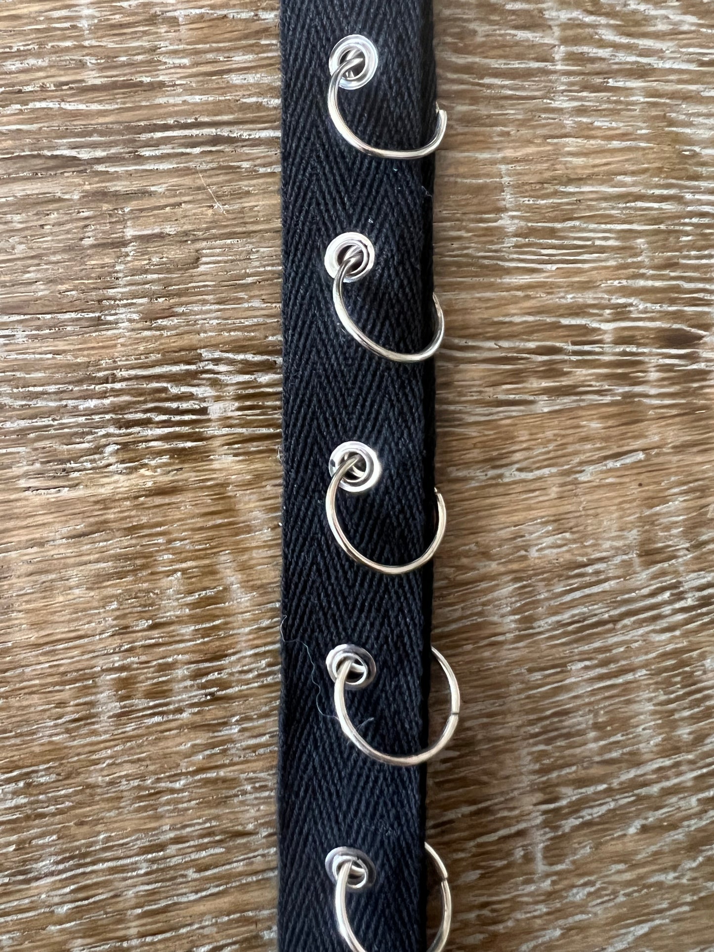 Cotton Eyelet tape Connected with Rings